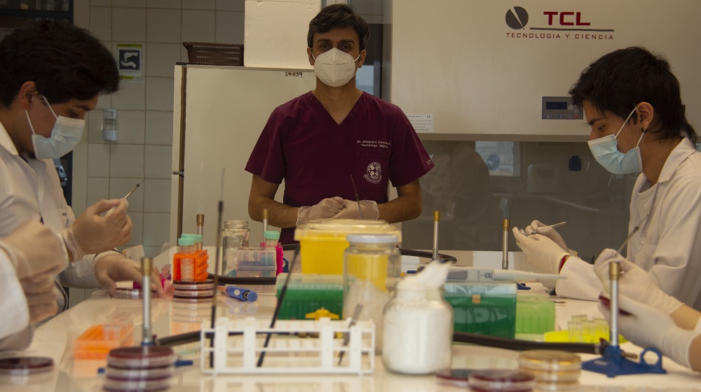 2021 06 22 alejandro cuevas estudiantes